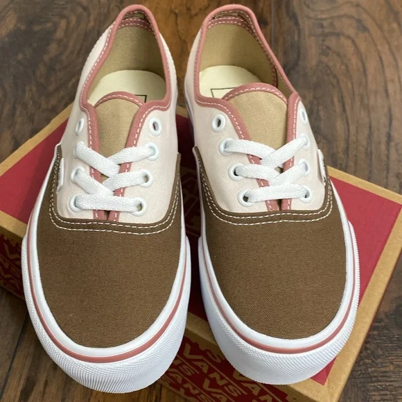 VANS AUTHENTIC STACKFORM BRAND 🔥 NEW - Picture 2 of 7